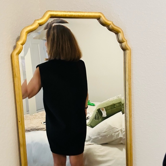 Zara LBD! Shoulder padded! High neck!Small cap sleeves! Tapered shape! Back zip - Picture 2 of 6